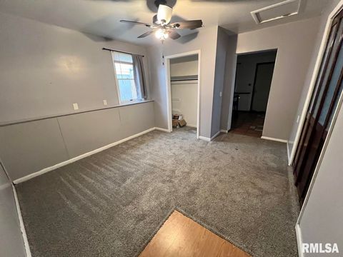 Tiny photo for 404 OAK Street, Anna, IL 62906 (MLS # QC4267597)