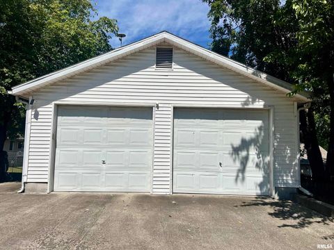 Tiny photo for 404 OAK Street, Anna, IL 62906 (MLS # QC4267597)