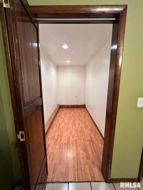 Tiny photo for 404 OAK Street, Anna, IL 62906 (MLS # QC4267597)