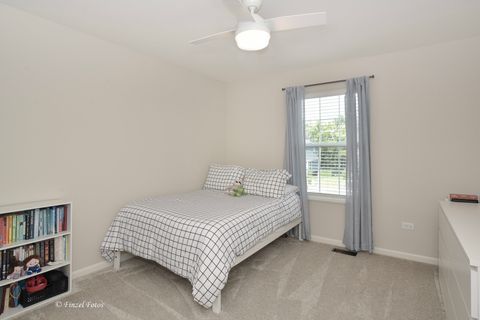 Tiny photo for 1091 Sugar Maple Drive, Crystal Lake, IL 60012 (MLS # 12457697)