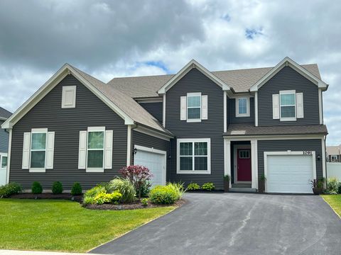 Photo of 1091 Sugar Maple Drive, Crystal Lake, IL 60012 (MLS # 12457697)