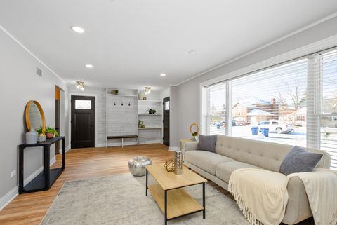 Tiny photo for 9313 S 82nd Court, Hickory Hills, IL 60457 (MLS # 12554404)