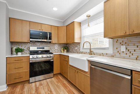 Tiny photo for 9313 S 82nd Court, Hickory Hills, IL 60457 (MLS # 12554404)