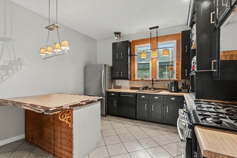 Tiny photo for 500 W 1 Street, Mount Olive, IL 62069 (MLS # 12725860)