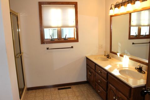 Tiny photo for 3 Delmar Drive, Clinton, IL 61727 (MLS # 12508806)