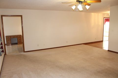 Tiny photo for 3 Delmar Drive, Clinton, IL 61727 (MLS # 12508806)