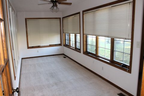 Tiny photo for 3 Delmar Drive, Clinton, IL 61727 (MLS # 12508806)