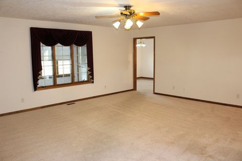 Tiny photo for 3 Delmar Drive, Clinton, IL 61727 (MLS # 12508806)