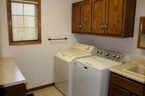 Tiny photo for 3 Delmar Drive, Clinton, IL 61727 (MLS # 12508806)