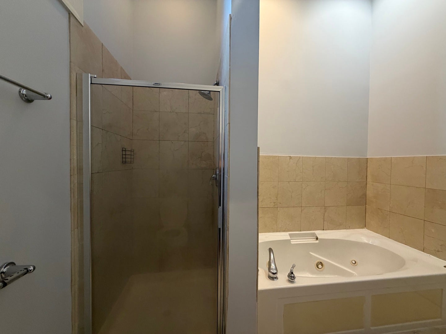 4332 N Ashland Avenue G