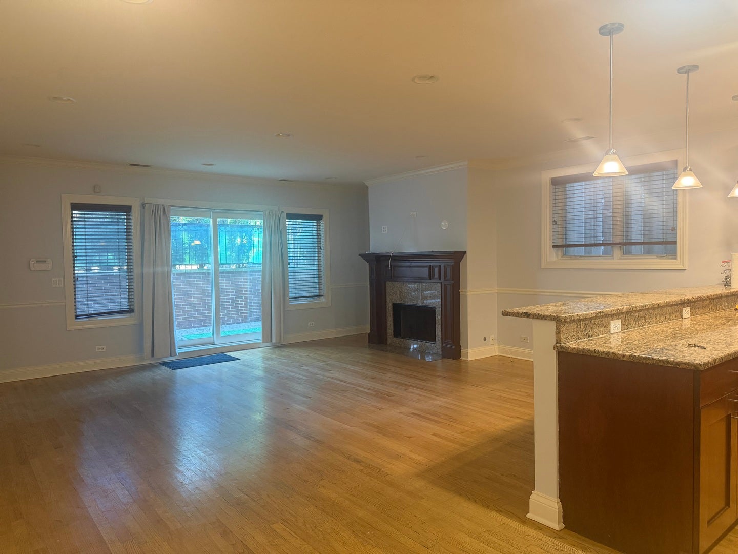 4332 N Ashland Avenue G