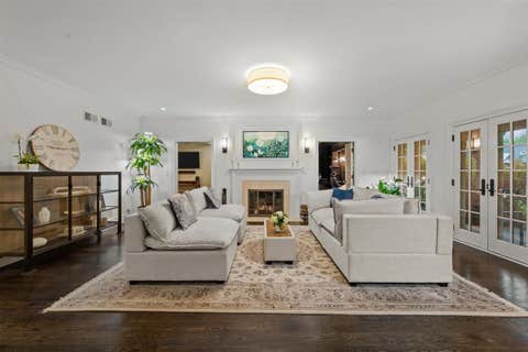 Tiny photo for 644 Beaver Road, Glenview, IL 60025 (MLS # 12711982)