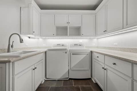 Tiny photo for 644 Beaver Road, Glenview, IL 60025 (MLS # 12711982)
