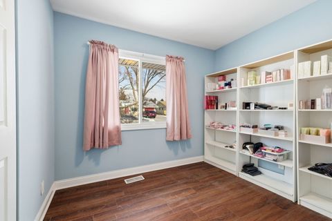 Tiny photo for 733 Oriole Drive, Streamwood, IL 60107 (MLS # 12547137)