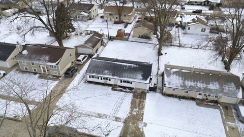 Tiny photo for 733 Oriole Drive, Streamwood, IL 60107 (MLS # 12547137)