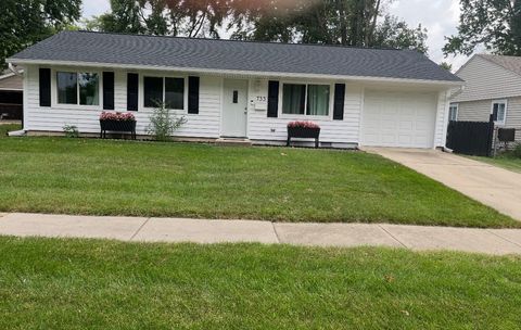 Tiny photo for 733 Oriole Drive, Streamwood, IL 60107 (MLS # 12547137)