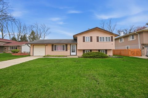 Photo of 1133 Perth Drive, Schaumburg, IL 60194 (MLS # 12617201)