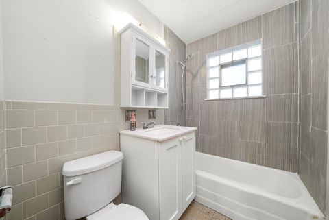 Tiny photo for 2716 Ridgeland Avenue #7, Berwyn, IL 60402 (MLS # 12421335)