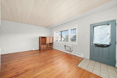 Tiny photo for 2716 Ridgeland Avenue #7, Berwyn, IL 60402 (MLS # 12421335)
