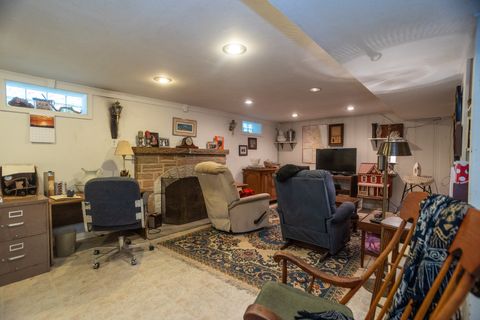 Tiny photo for 2701 W Fitch Avenue, Chicago, IL 60645 (MLS # 12652613)