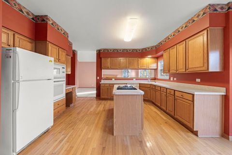 Tiny photo for 2532 Sagamore Circle, Aurora, IL 60503 (MLS # 12478729)