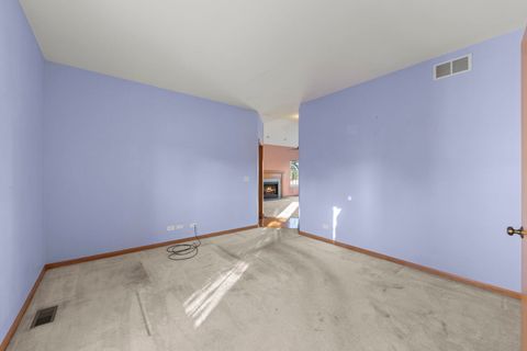 Tiny photo for 2532 Sagamore Circle, Aurora, IL 60503 (MLS # 12478729)