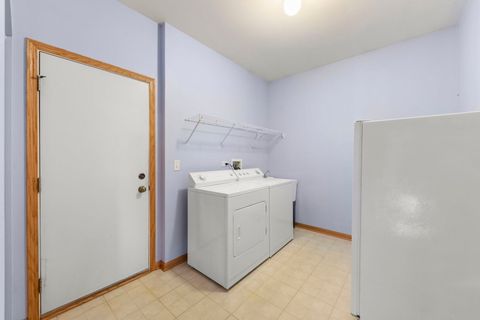 Tiny photo for 2532 Sagamore Circle, Aurora, IL 60503 (MLS # 12478729)