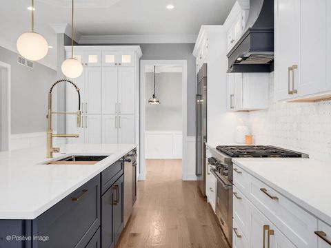 Tiny photo for 5515 Alabama Avenue, Clarendon Hills, IL 60514 (MLS # 12502809)