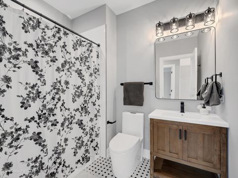 Tiny photo for 5515 Alabama Avenue, Clarendon Hills, IL 60514 (MLS # 12502809)