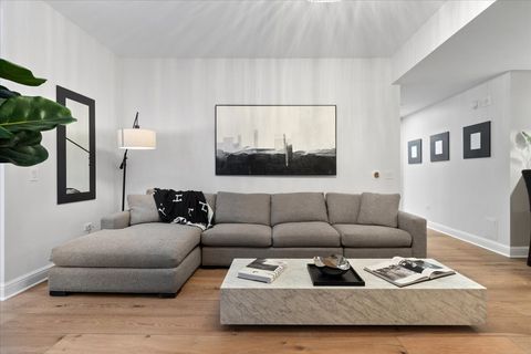 Tiny photo for 600 N LAKE SHORE Drive #1010, Chicago, IL 60611 (MLS # 12561810)