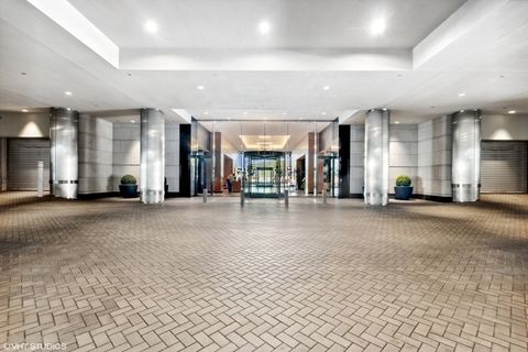 Tiny photo for 600 N LAKE SHORE Drive #1010, Chicago, IL 60611 (MLS # 12561810)