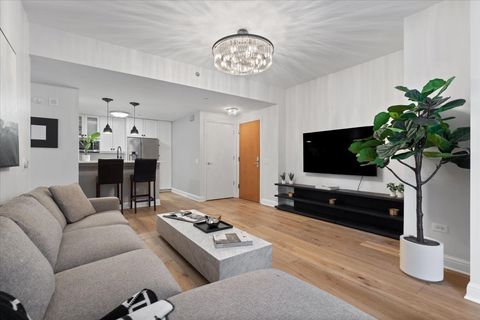 Tiny photo for 600 N LAKE SHORE Drive #1010, Chicago, IL 60611 (MLS # 12561810)