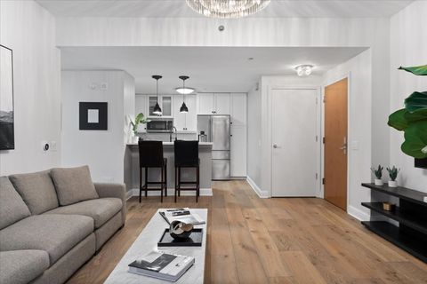 Tiny photo for 600 N LAKE SHORE Drive #1010, Chicago, IL 60611 (MLS # 12561810)