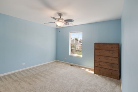 Tiny photo for 422 W Amberside Drive, Elgin, IL 60124 (MLS # 12753016)