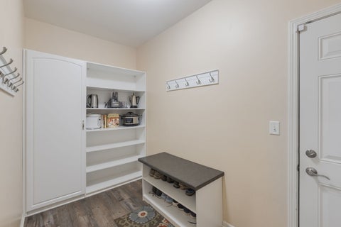 Tiny photo for 422 W Amberside Drive, Elgin, IL 60124 (MLS # 12753016)
