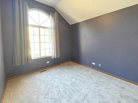 Tiny photo for 1236 Sandhurst Lane #1236, South Elgin, IL 60177 (MLS # 12489862)