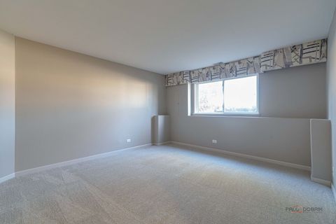 Tiny photo for 1129 N Claremont Drive #1129, Palatine, IL 60074 (MLS # 12590472)