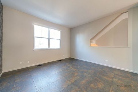Tiny photo for 1129 N Claremont Drive #1129, Palatine, IL 60074 (MLS # 12590472)