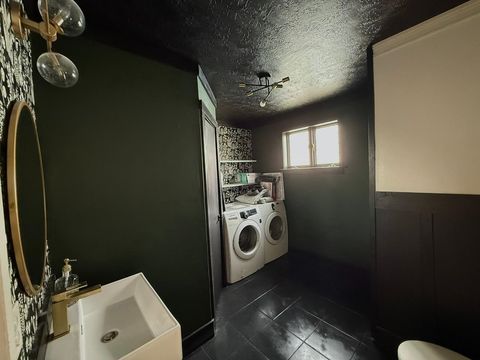 Tiny photo for 1103 W 10th St Street, Metropolis, IL 62960 (MLS # 100000297)