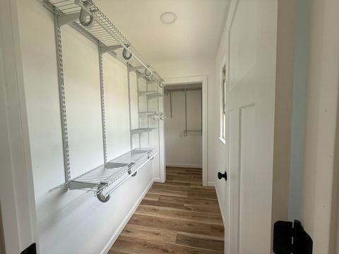 Tiny photo for 1103 W 10th St Street, Metropolis, IL 62960 (MLS # 100000297)