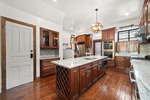 Tiny photo for 4540 S Prairie Avenue, Chicago, IL 60653 (MLS # 12478061)