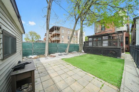 Tiny photo for 4540 S Prairie Avenue, Chicago, IL 60653 (MLS # 12478061)