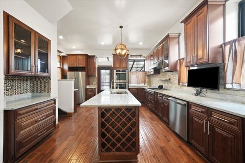 Tiny photo for 4540 S Prairie Avenue, Chicago, IL 60653 (MLS # 12478061)