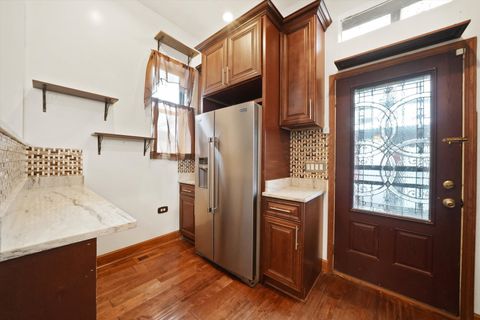 Tiny photo for 4540 S Prairie Avenue, Chicago, IL 60653 (MLS # 12478061)