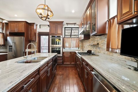 Tiny photo for 4540 S Prairie Avenue, Chicago, IL 60653 (MLS # 12478061)
