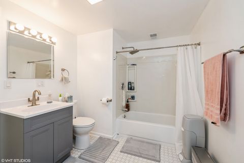 Tiny photo for 7517 Main Street, Darien, IL 60561 (MLS # 12487260)