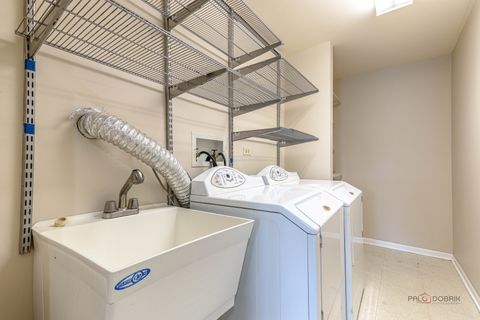 Tiny photo for 4545 W Touhy Avenue #116, Lincolnwood, IL 60712 (MLS # 12594208)