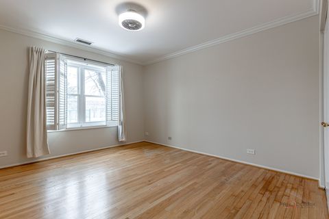 Tiny photo for 4545 W Touhy Avenue #116, Lincolnwood, IL 60712 (MLS # 12594208)