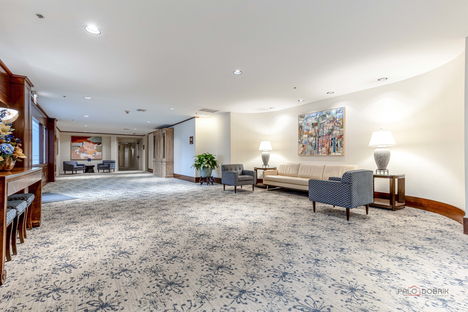 4545 W Touhy Avenue 116