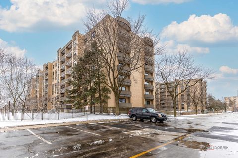 Tiny photo for 4545 W Touhy Avenue #116, Lincolnwood, IL 60712 (MLS # 12594208)